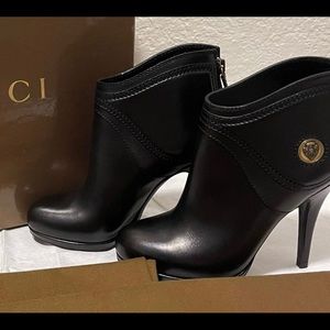Gucci Heels Diana Ankle Zip Boots